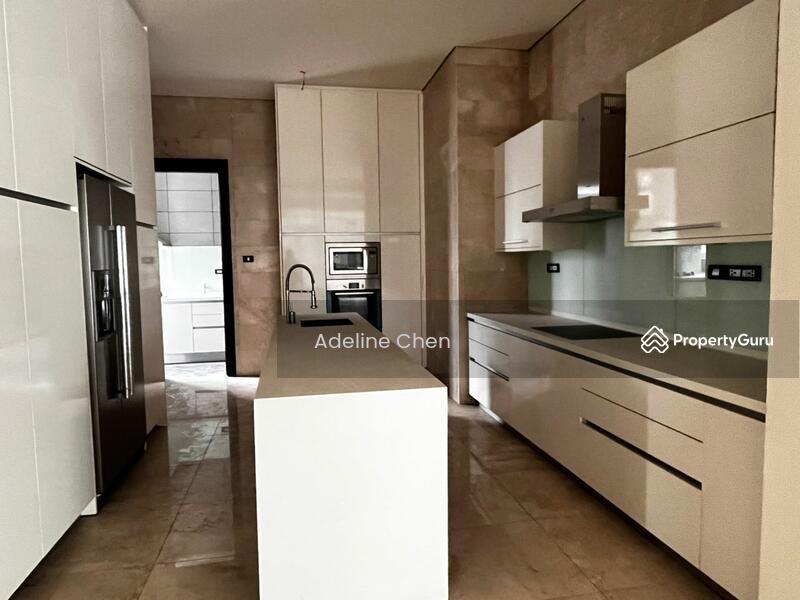 Dry Kitchen