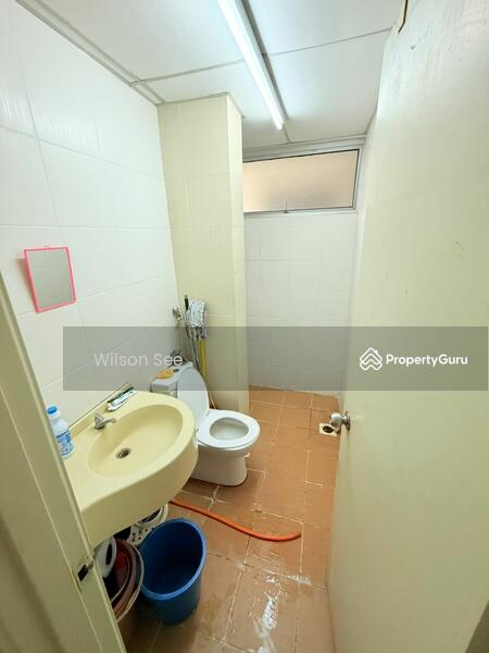 Condominium for Sale at Platinum Lake PV 16 - Wilson See - Bathroom - PropertyGuru.com.my