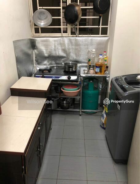 Condominium for Sale at Platinum Lake PV 16 - Wilson See - Kitchen - PropertyGuru.com.my