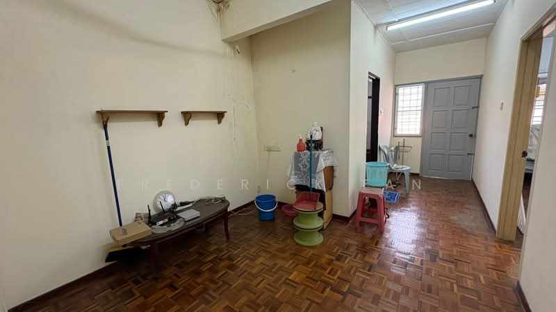 Rumah Teres 2 Tingkat untuk Dijual di Taman Kepong (Kepong) - Frederick Tan - Hallway - PropertyGuru.com.my