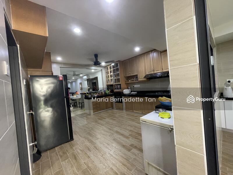 Dry Kitchen