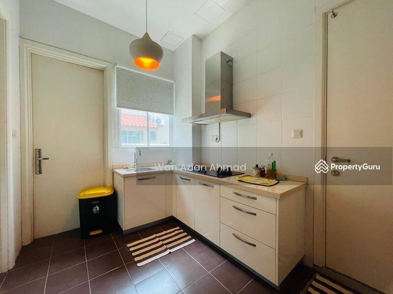 Dry Kitchen