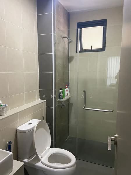 Service Residence for Sale at Zeta @ One South - Janet Au - Bathroom - PropertyGuru.com.my