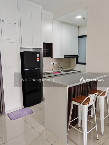 Kitchen, breakfast island