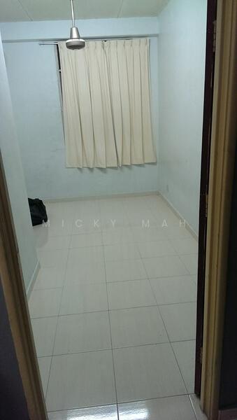 Flat for Sale at Taman Tan Sri Yaacob - Micky Mah - Bedroom - PropertyGuru.com.my