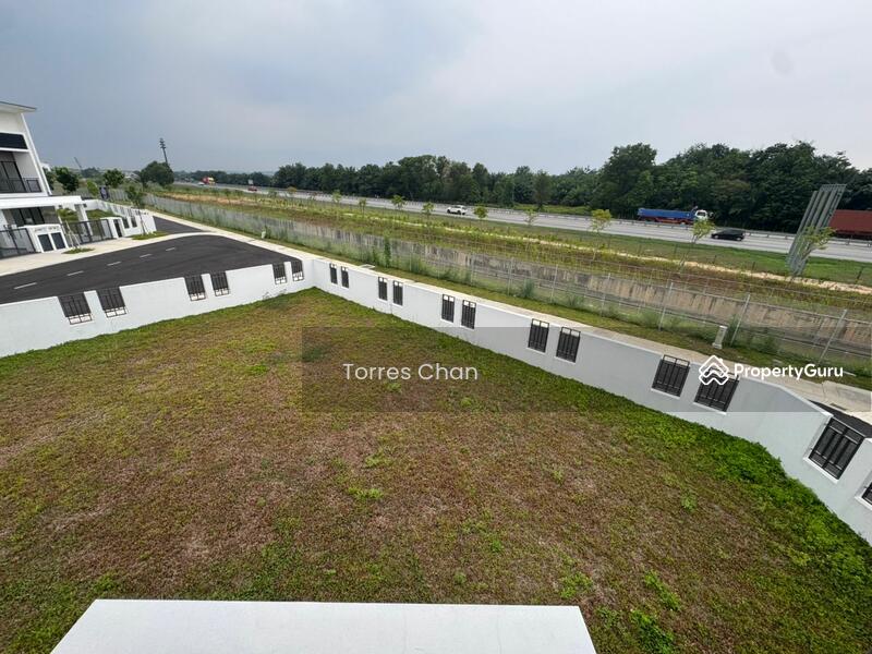 Side Land