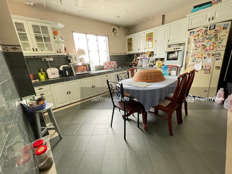 Rumah Teres 1.5 Tingkat untuk Dijual di Seksyen 4 (Kota Damansara) - Jeffrey Zuree - Kitchen - PropertyGuru.com.my