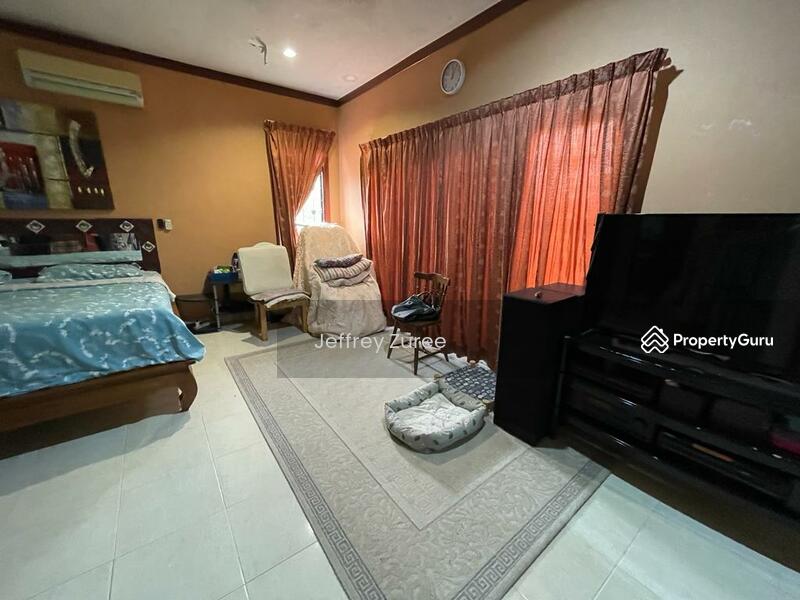 Rumah Teres 1.5 Tingkat untuk Dijual di Seksyen 4 (Kota Damansara) - Jeffrey Zuree - Bedroom - PropertyGuru.com.my