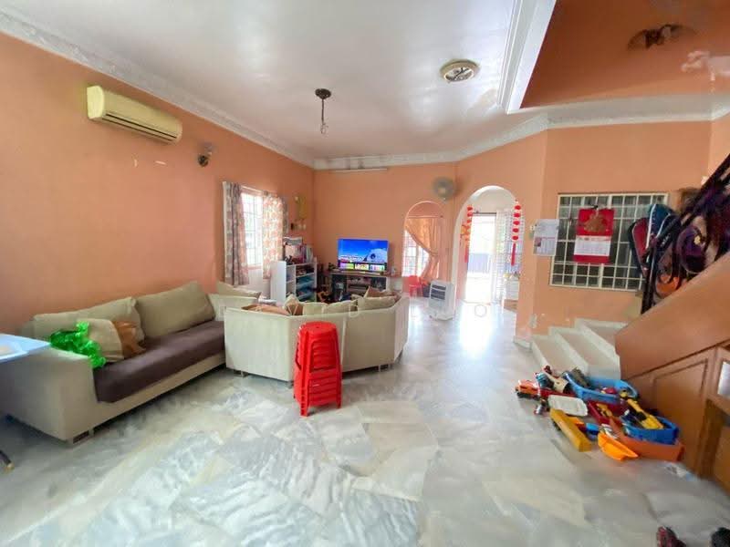 3-storey Terraced House for Sale in Taman Putri Jaya (Cheras) - David Lao - Living Room - PropertyGuru.com.my