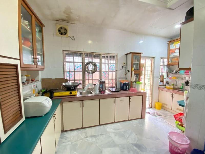 3-storey Terraced House for Sale in Taman Putri Jaya (Cheras) - David Lao - Kitchen - PropertyGuru.com.my