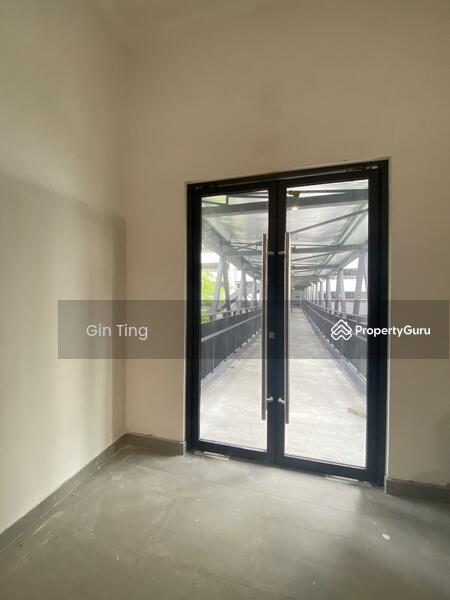 For Rent - Atwater Corporate Office Tower, Section 13