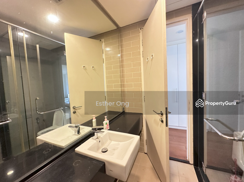 Condominium for Sale at 6 CapSquare - Esther Ong - Bathroom - PropertyGuru.com.my