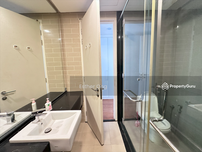 Condominium for Sale at 6 CapSquare - Esther Ong - Bathroom - PropertyGuru.com.my