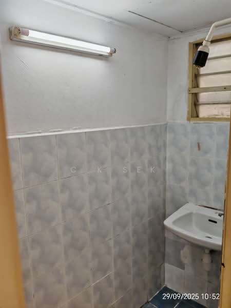 Apartment for Rent at Pangsapuri Danau Rebung - C K Sek - Bathroom - PropertyGuru.com.my