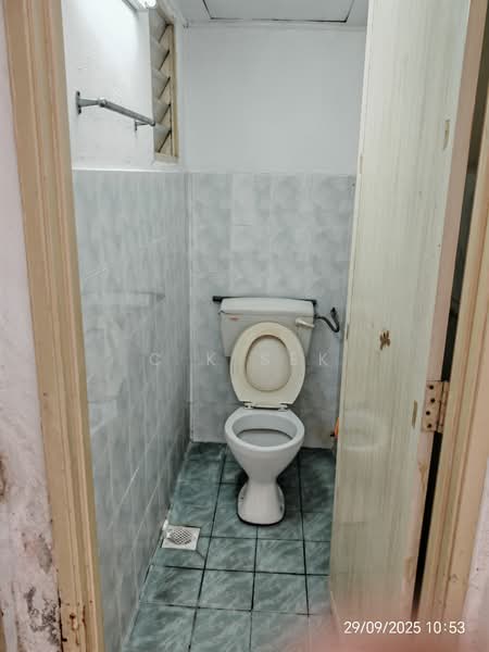 Apartment for Rent at Pangsapuri Danau Rebung - C K Sek - Toilet - PropertyGuru.com.my