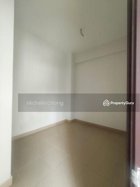 Maid room 