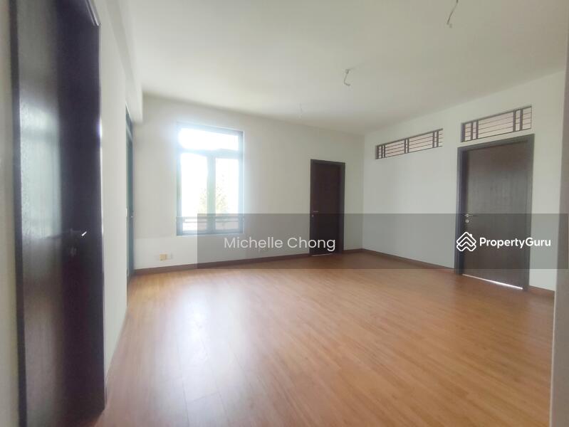 3-storey Terraced House for Sale in Denai Alam (Shah Alam) - Michelle Chong - 1st floor living hall - PropertyGuru.com.my