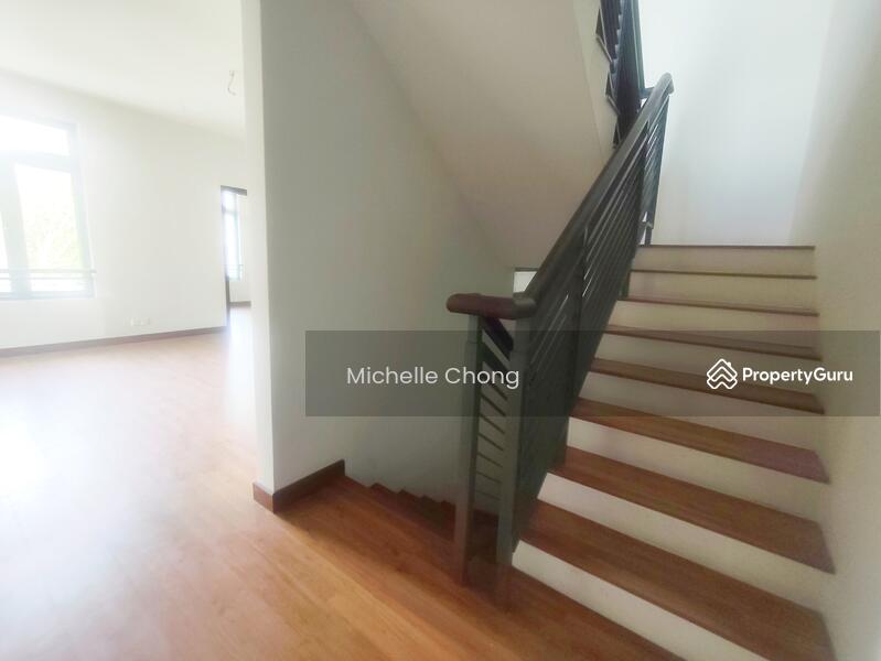 3-storey Terraced House for Sale in Denai Alam (Shah Alam) - Michelle Chong - Stairs - PropertyGuru.com.my