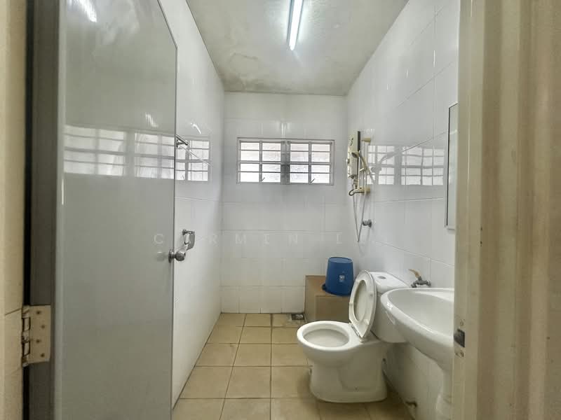 USJ 11 untuk Untuk Dijual - RM 1,050,000, Mac 2026 - Bathroom - PropertyGuru.com.my