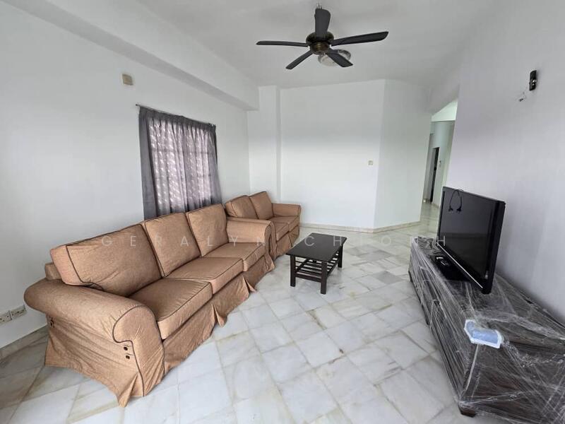 Puncak Athenaeum untuk Untuk Dijual - RM 350,000, Mac 2026 - Living Room - PropertyGuru.com.my