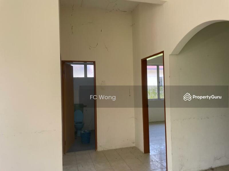 Bungalow House for Sale in Taman Temerloh Jaya (Perak) - FC Wong - Bathroom - PropertyGuru.com.my