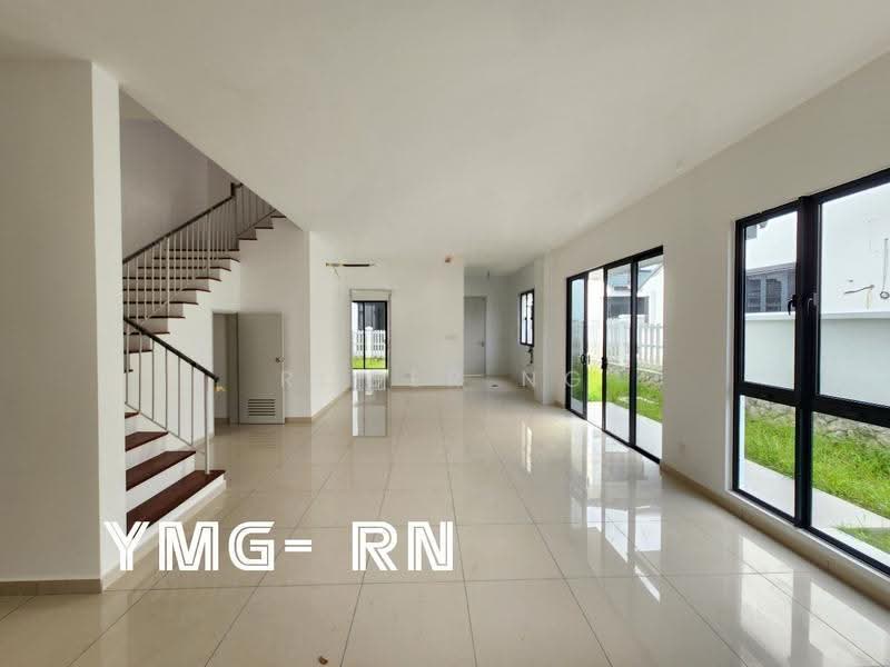 Rumah Berkembar untuk Dijual di Setia Eco Park (Setia Alam) - Roger Ng - Living Room - PropertyGuru.com.my
