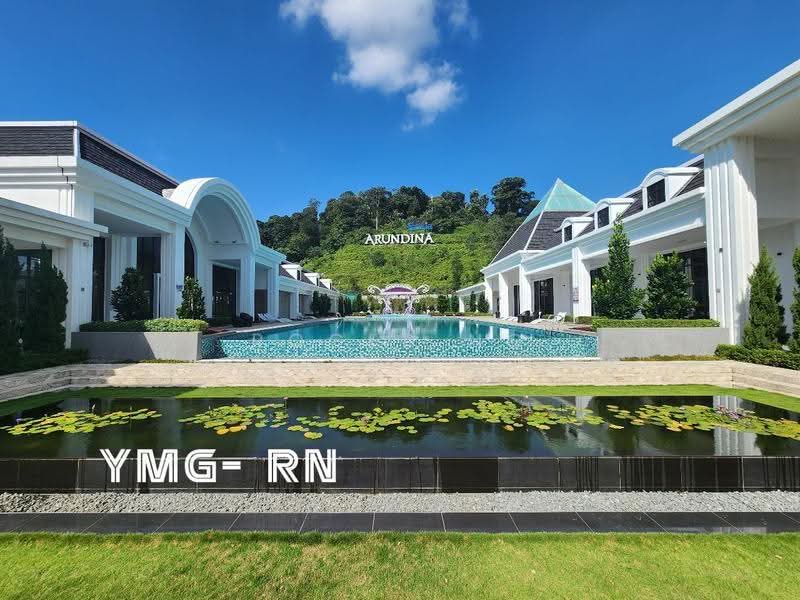 Rumah Berkembar untuk Dijual di Setia Eco Park (Setia Alam) - Roger Ng - Pool - PropertyGuru.com.my