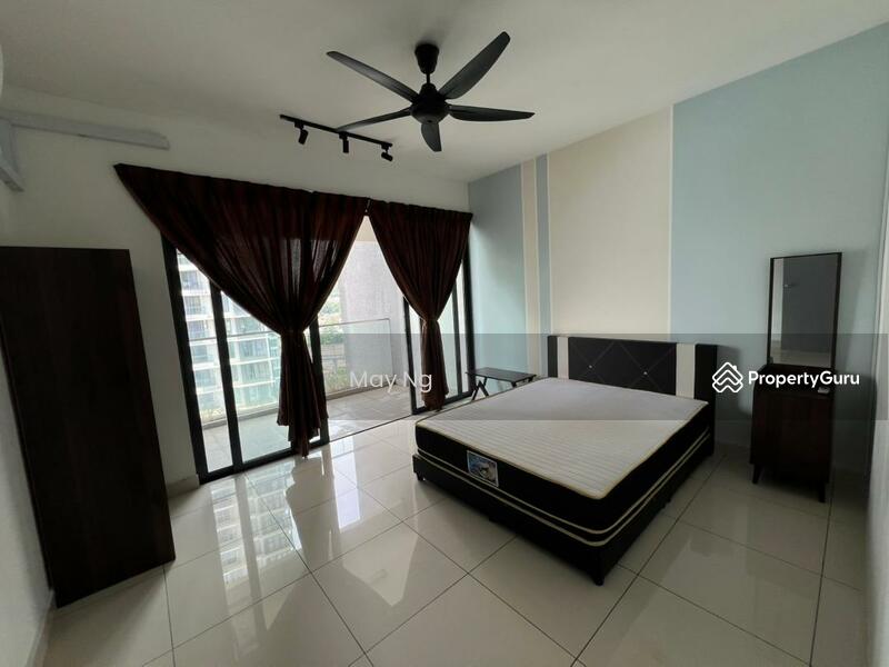 Balcony Room 