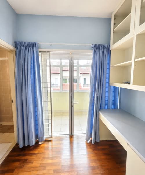 Rumah Bandar untuk Dijual di Sunway Damansara (Kota Damansara) - Geralyn Chionh - Study - PropertyGuru.com.my