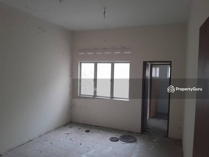 Rumah Berkembar untuk Dijual di Taman Temerloh Jaya (Perak) - FC Wong - Bedroom - PropertyGuru.com.my