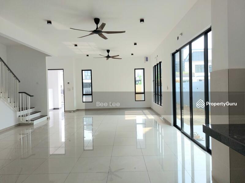 Cluster House for Rent in Seksyen U13 (Setia Alam) - Bee Lee - Living Room - PropertyGuru.com.my