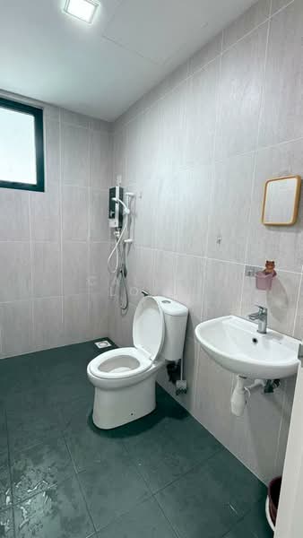Servis Apartment untuk Disewa di MKH Boulevard II - Calvin Loke - Bathroom - PropertyGuru.com.my