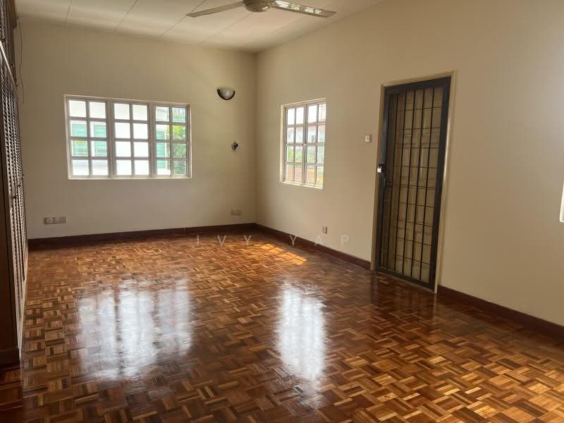 Semi-Detached House for Sale in Kelana Jaya (Petaling Jaya) - Ivy Yap - Master Bedroom - PropertyGuru.com.my