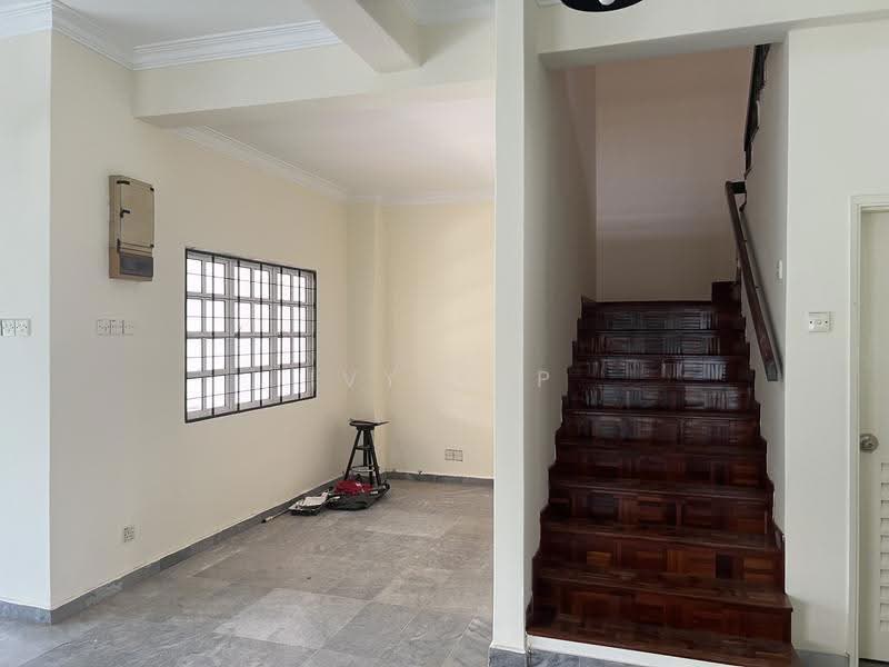 Semi-Detached House for Sale in Kelana Jaya (Petaling Jaya) - Ivy Yap - Entrance - PropertyGuru.com.my