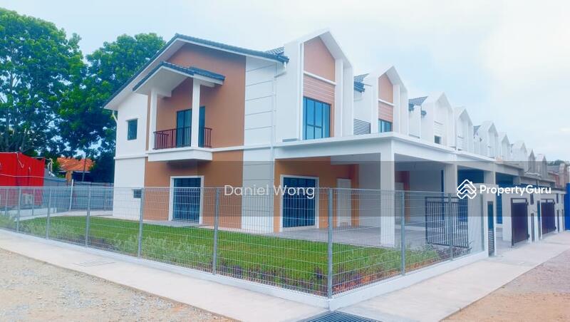 2-storey Terraced House for Sale in Serdang Raya (Seri Kembangan) - Daniel Wong - Exterior - PropertyGuru.com.my