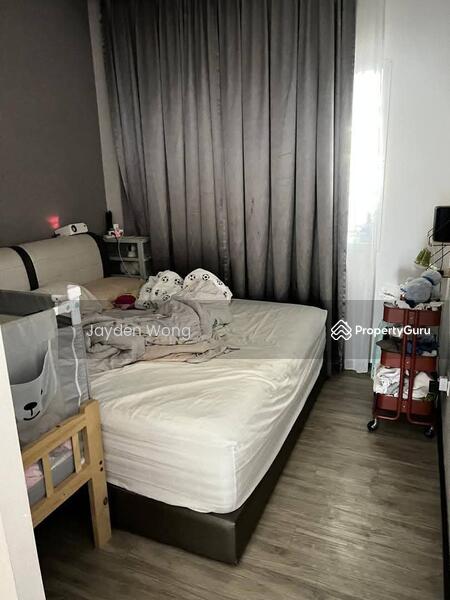 Untuk Dijual - Pekan Nanas Jalan Bunga Teratai