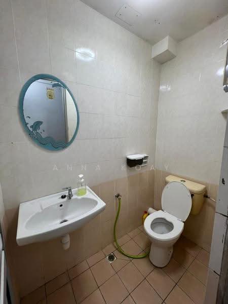 Pangsapuri untuk Dijual di Asia Heights - Anna Koay - Common Bathroom - PropertyGuru.com.my