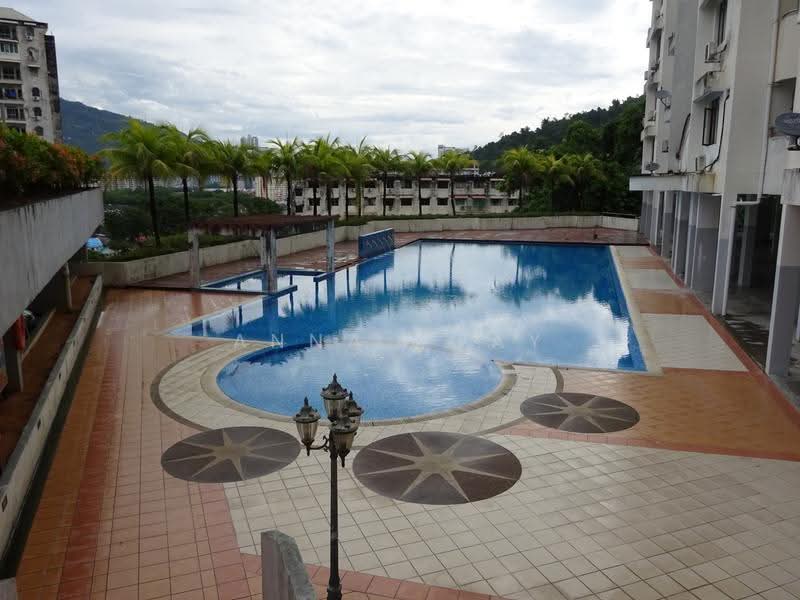 Pangsapuri untuk Dijual di Asia Heights - Anna Koay - Swimming pool & Jacuzzi pool - PropertyGuru.com.my