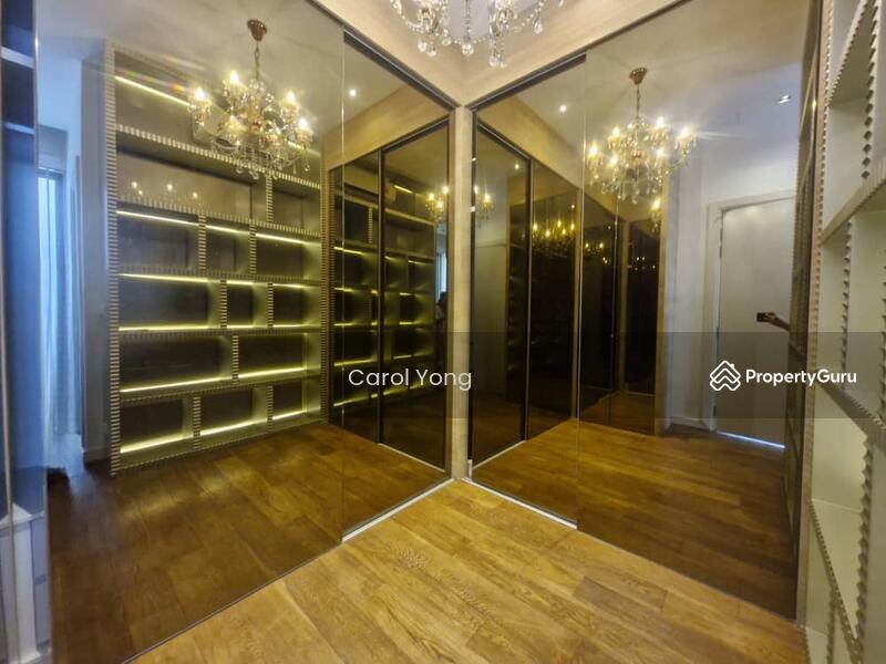Walk in wardrobe