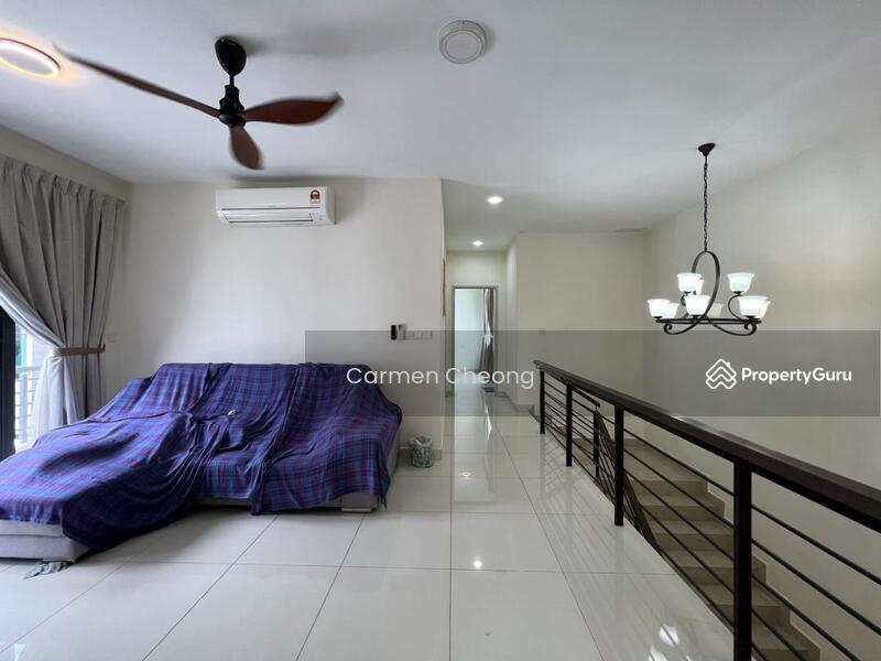 Upper floor Living Room