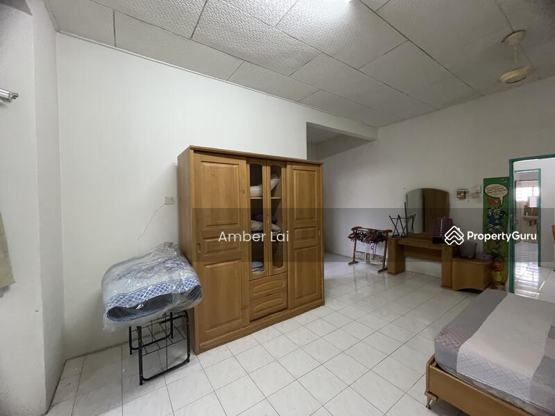 Rumah Teres 2 Tingkat untuk Dijual di Tanjong Malim (Perak) - Amber Lai - Master room - PropertyGuru.com.my