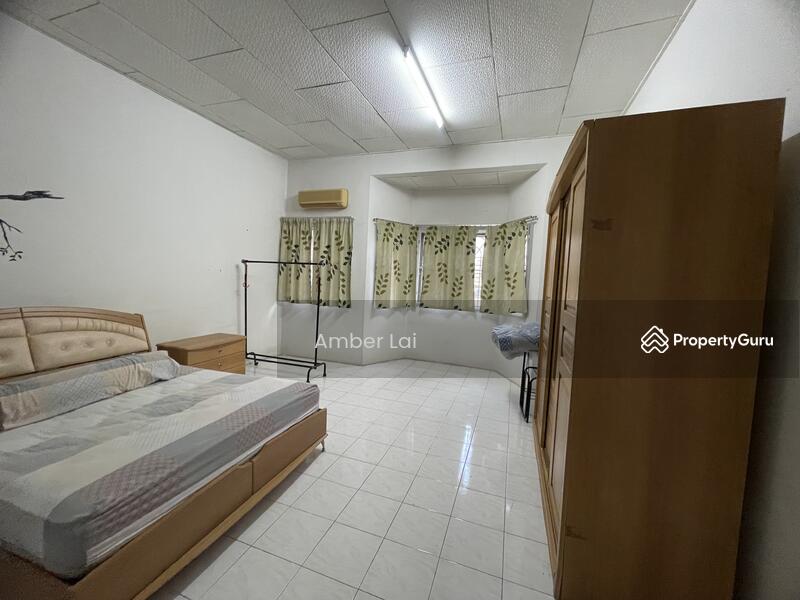 Rumah Teres 2 Tingkat untuk Dijual di Tanjong Malim (Perak) - Amber Lai - Master room - PropertyGuru.com.my