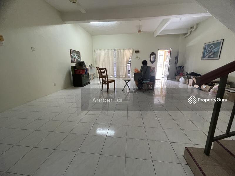 Rumah Teres 2 Tingkat untuk Dijual di Tanjong Malim (Perak) - Amber Lai - Living room - PropertyGuru.com.my