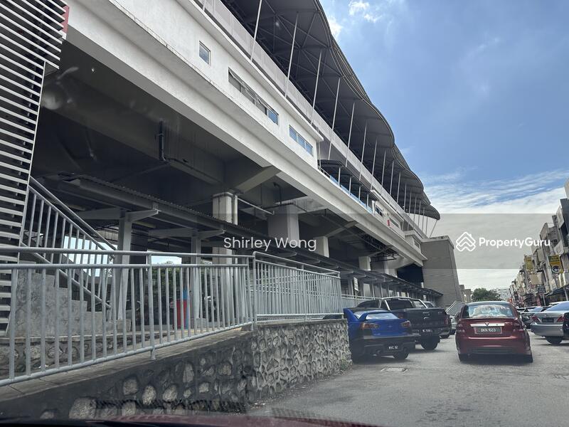 SS18 MRT Station 