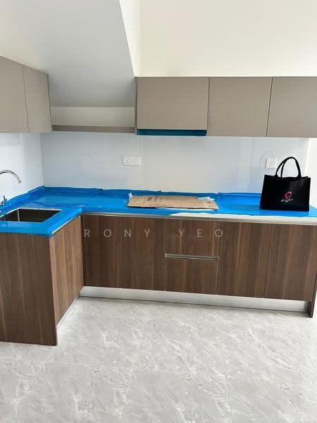 Service Residence for Sale at Altris Residences @ The Quartz WM - Rony Yeo - Kitchen - PropertyGuru.com.my