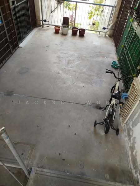 Flat for Sale at Flat PKNS Section 17 Shah Alam - Jackson Wong - Balcony - PropertyGuru.com.my
