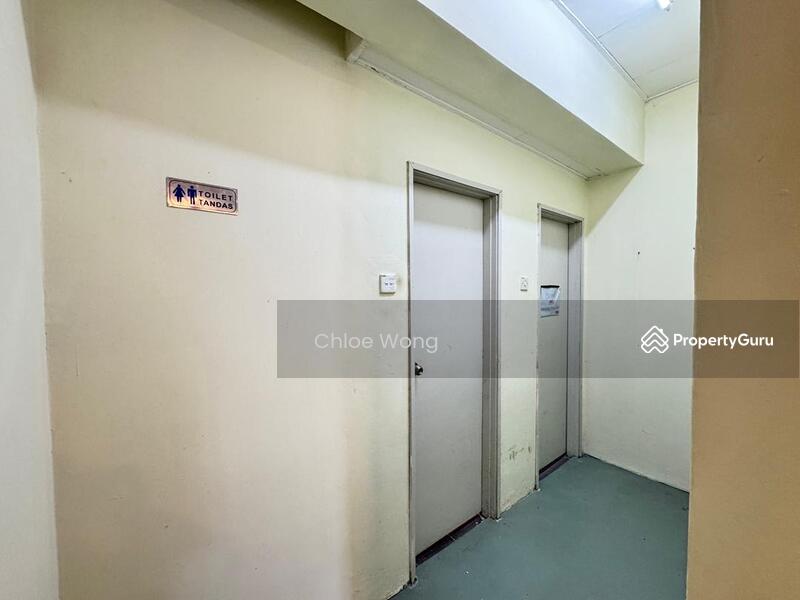 Shop for Rent in Taman Lestari Perdana (Seri Kembangan) - Chloe Wong - Corridor - PropertyGuru.com.my