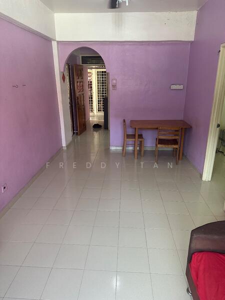Taman Lone Pine (Medium Low Cost) untuk Untuk Dijual - RM 238,000, Feb 2026 - Living Room - PropertyGuru.com.my