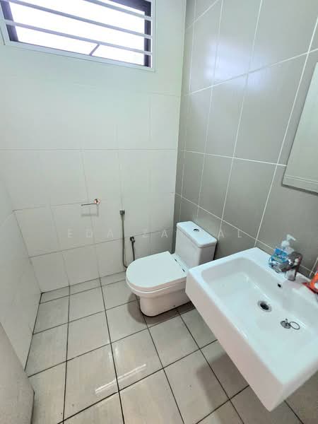 Semi-Detached House for Rent in Alam Impian (Shah Alam) - Eda Zainal - Bathroom - PropertyGuru.com.my