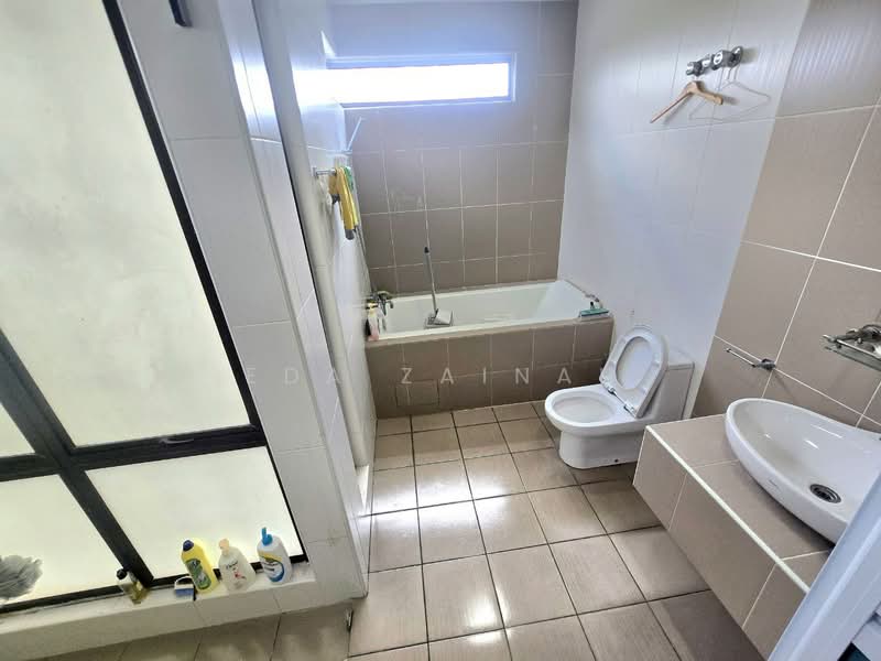 Semi-Detached House for Rent in Alam Impian (Shah Alam) - Eda Zainal - Bathroom - PropertyGuru.com.my